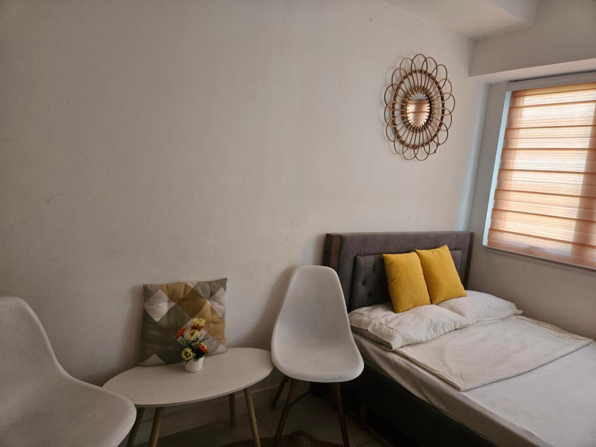 The Residences At Commonwealth By Century Properties Quezon City Exteriör bild